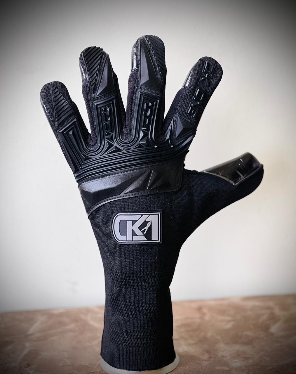 CK1 BlackStrike